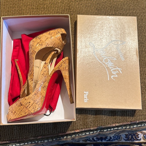 Can wear heels any longer - Picture 1 of 4